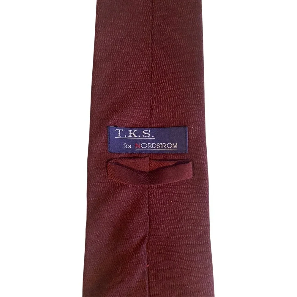 T.K.S. for Nordstrom Mens Burgundy Silk Wavy Textured Weave Necktie Neck Tie